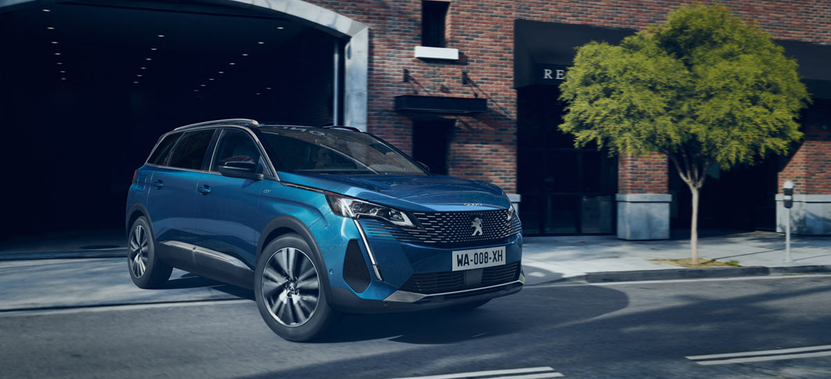 SUV PEUGEOT 5008