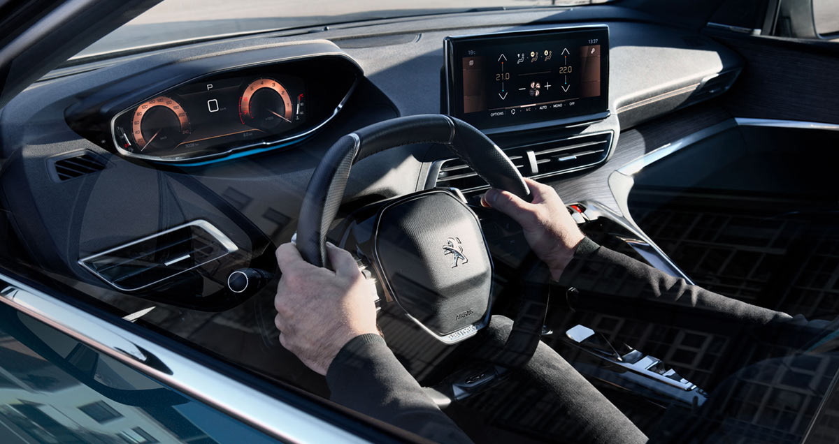 Vstupte do nové dimenze SUV PEUGEOT 5008!