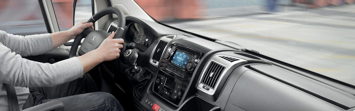 interiér Peugeot Boxer